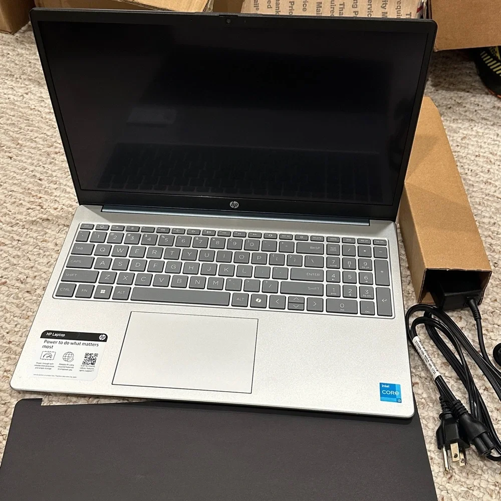 HP Gray Laptop - Picture 4 of 6